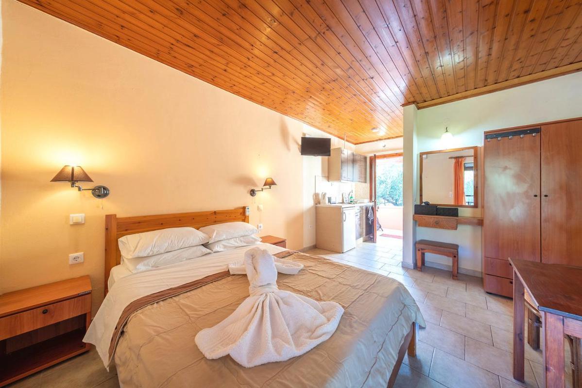 Mimosa Apartments With Pool Palaiokastritsa Exterior foto